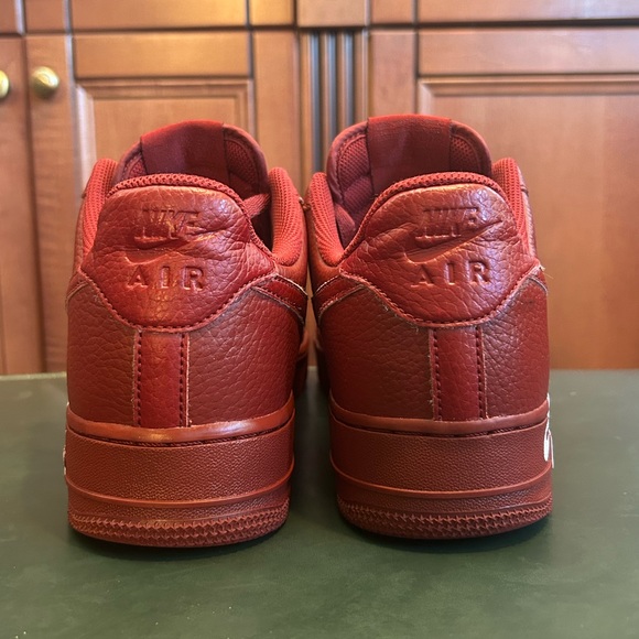 Nike Men's Air Force 1 Low '07 LV8 Burgundy AJ7280-600 - Sz 10 - EXCELLENT - Picture 8 of 13